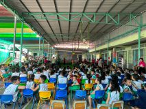 Cac Be Vui Hoi Trang Ram