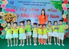 Nhom Van Nghe Lop Choi 3