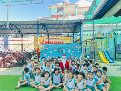 Các bé lớp Lá 4