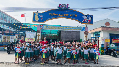 Hoạt động trải nghiệm “Tham quan trường Tiểu học” của các bé mẫu giáo 5-6 tuổi, Trường mầm non An Tây