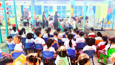 TRƯỜNG MẦM NON AN TÂY PHỐI HỢP TRUNG TÂM Y TẾ KHU VỰC BẾN CÁT KHÁM SỨC KHỎE ĐẦU NĂM CHO TRẺ