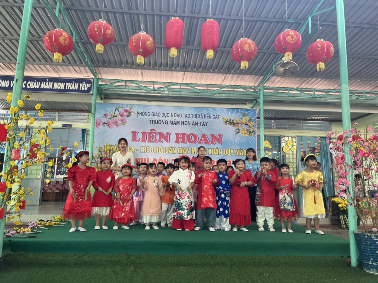 LIÊN HOAN HÁT DÂN CA TRÒ CHƠI DÂN GIAN  Năm học: 2022-2023
