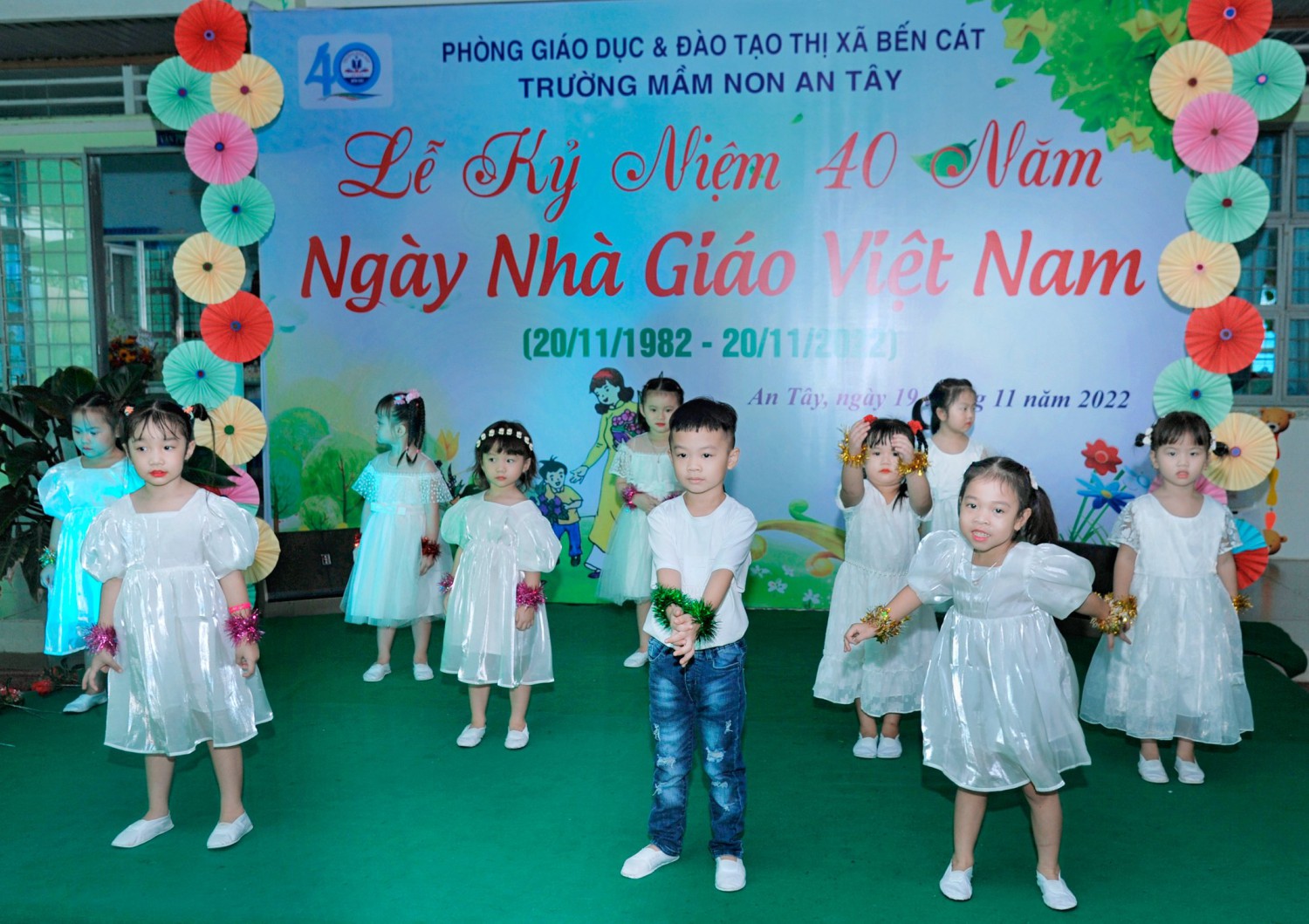 tiết mục văn nghê lớp chồi 1 2