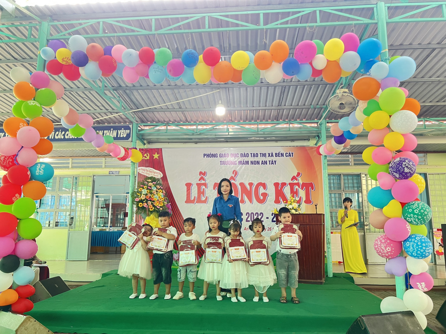 khen thưởng lớp chồi 1