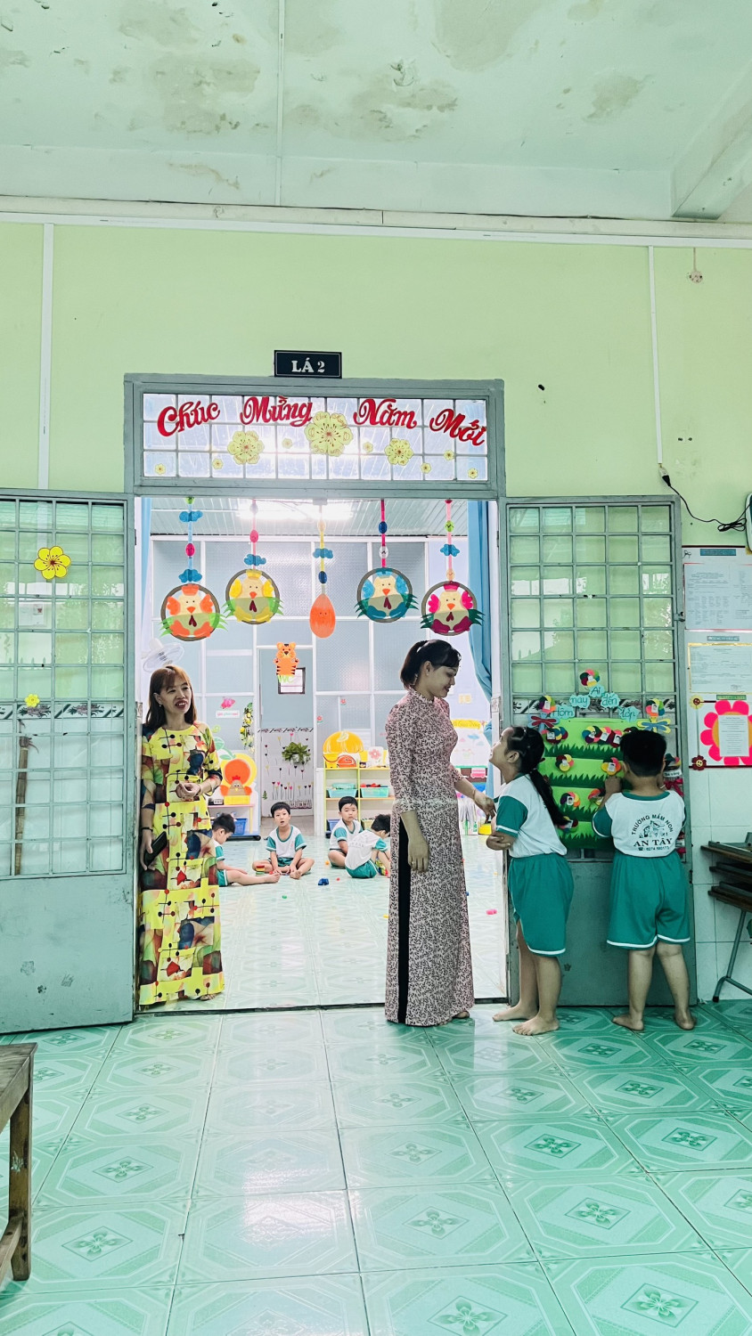 ao dai lớp Lá 2