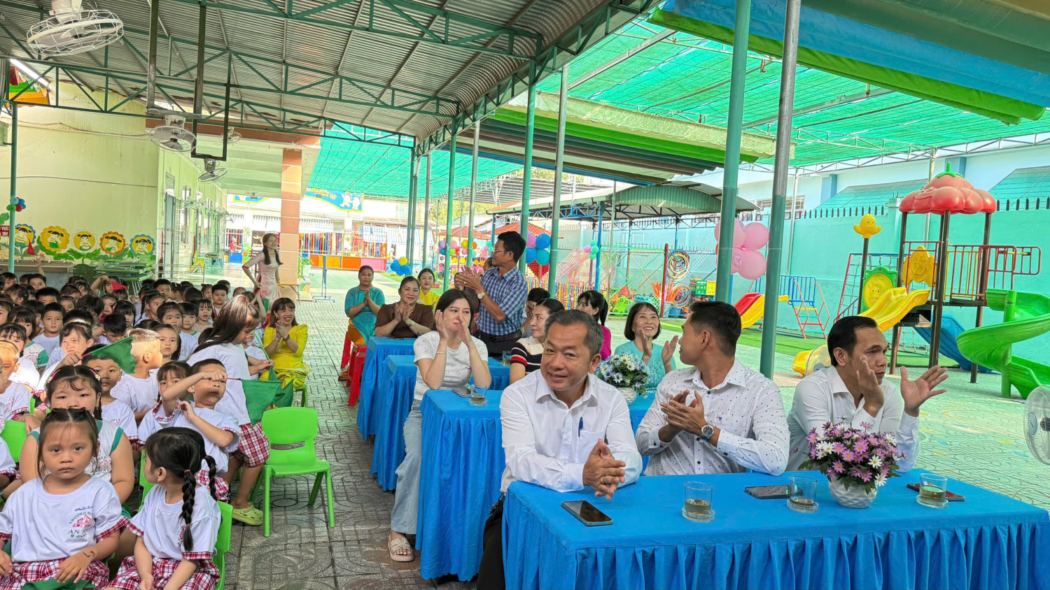 Giới thiệu khách mời 1