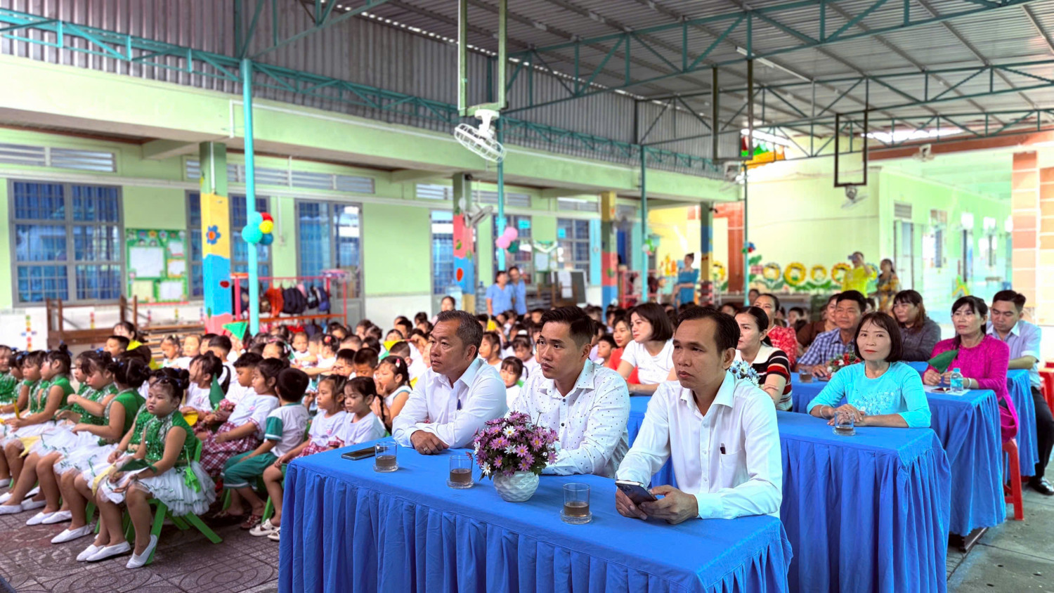 Khách mời ngày hội
