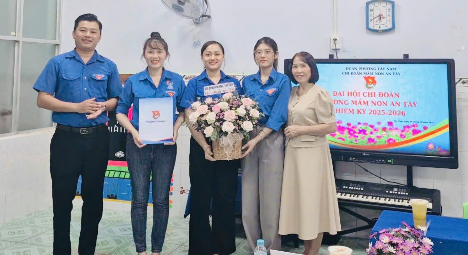 z7124128470491 a6ec2c203193c4a19a2b208c6e46b0b7