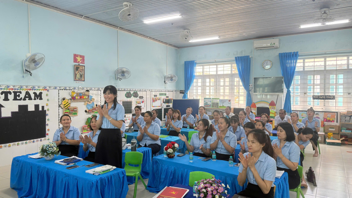 z7132233365350 381f3c79004c7fbb129e91a8d5768310