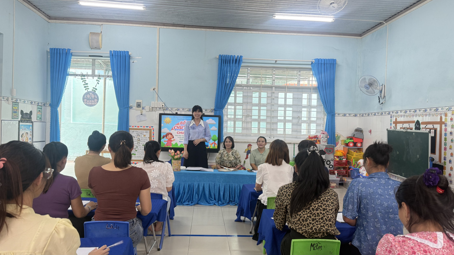 BỒI DƯỠNG CHUYÊN MÔN